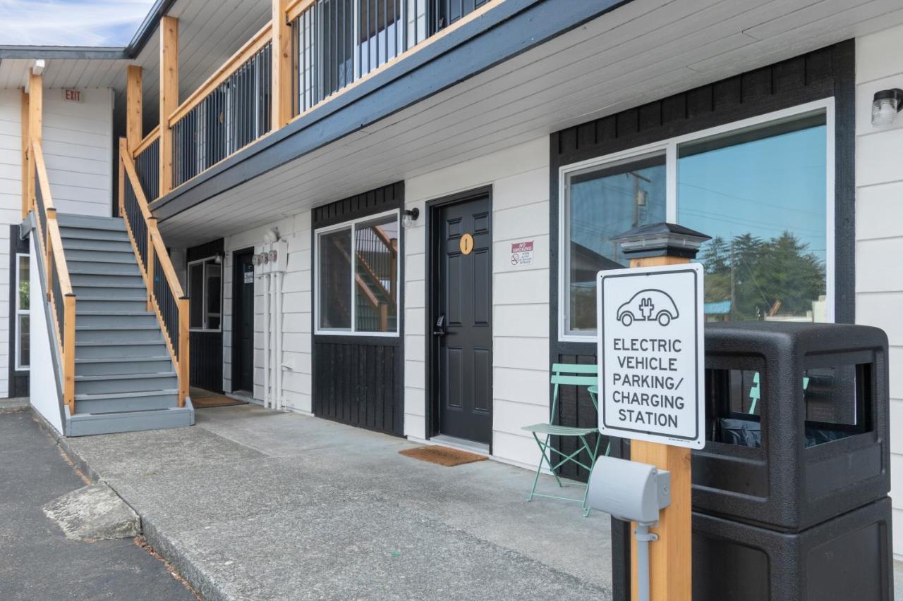 Silver Sands Motel Westport Exterior photo